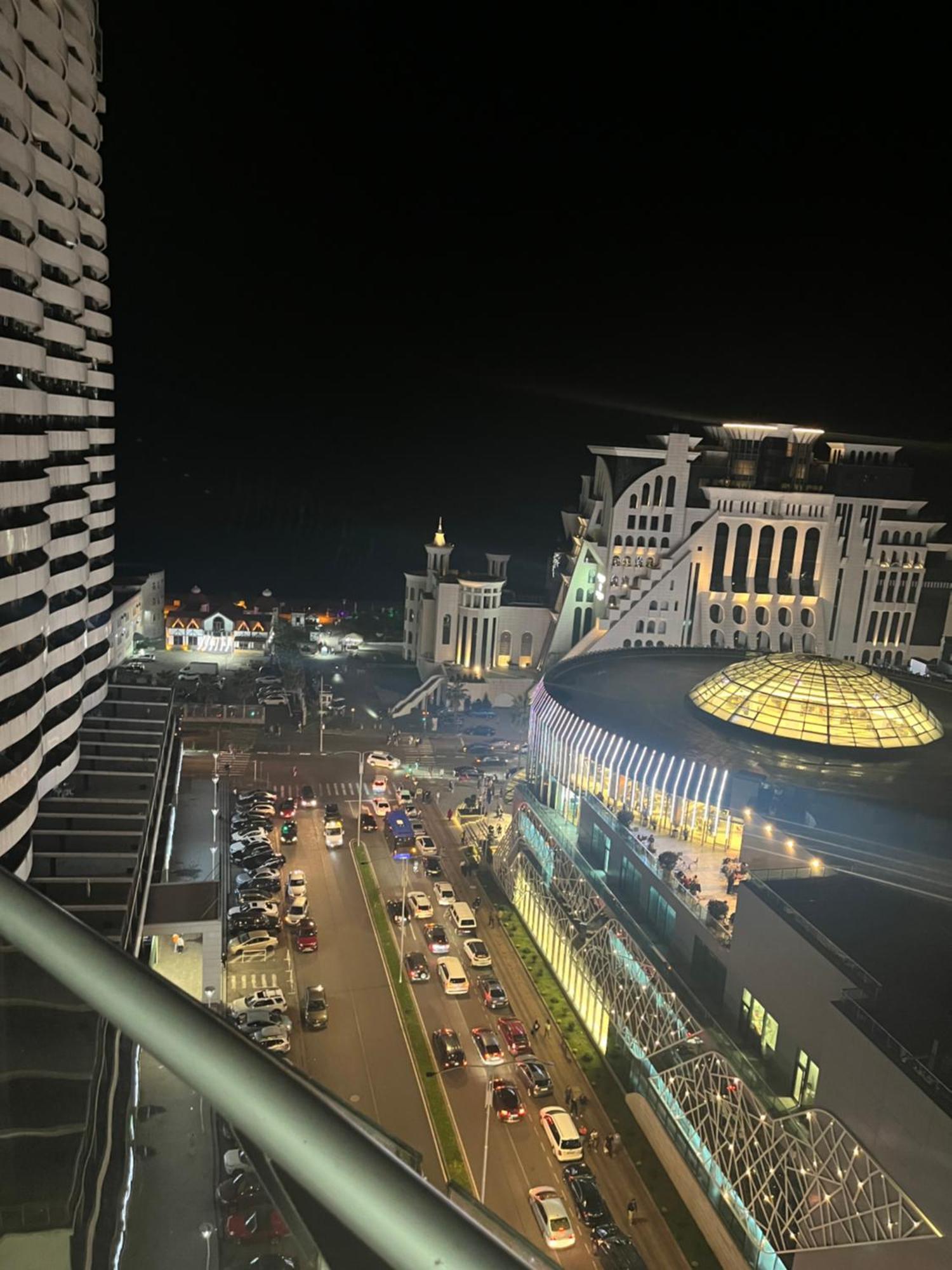 Orbi Plaza Tamara Aparthotel Batumi Luaran gambar