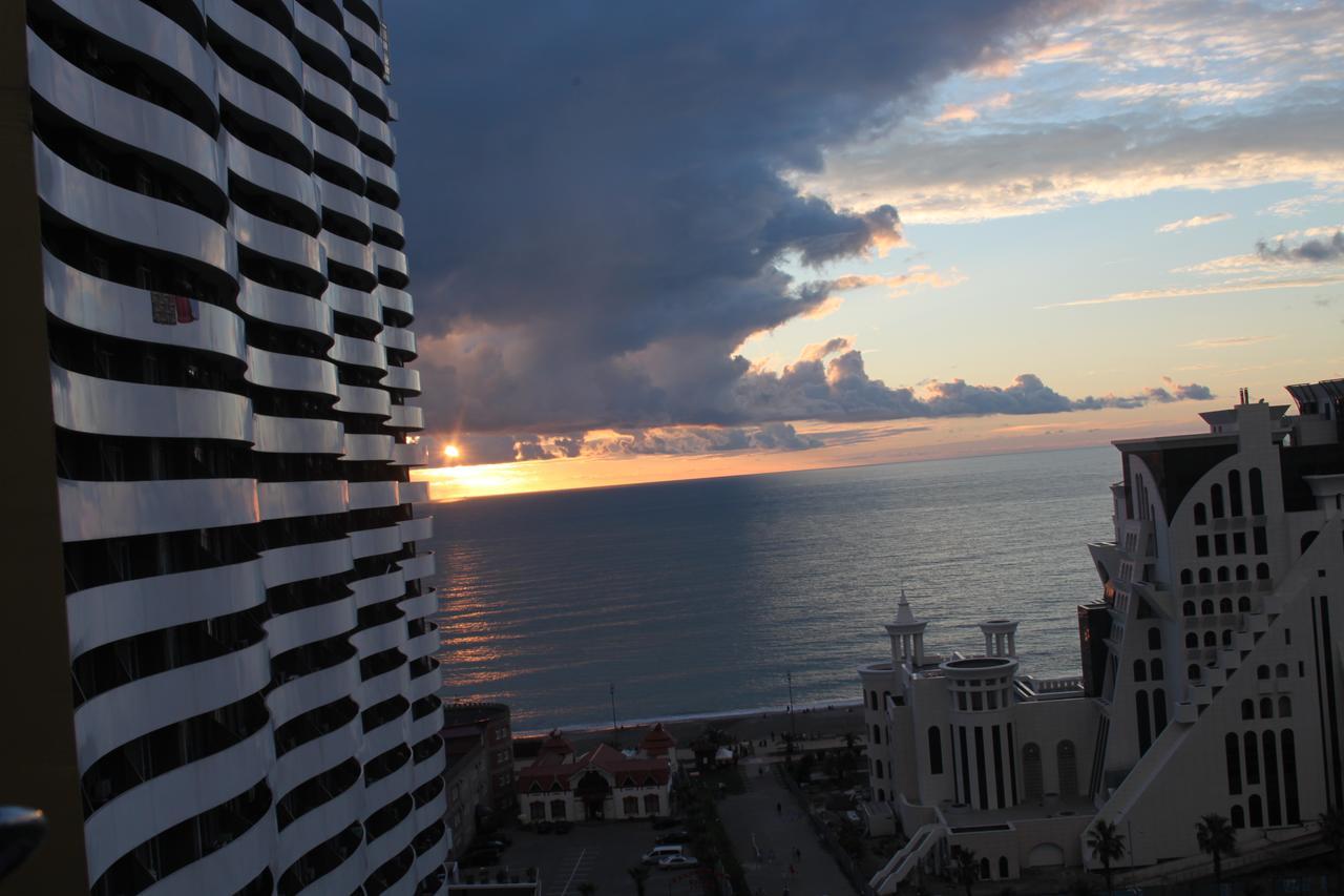 Orbi Plaza Tamara Aparthotel Batumi Luaran gambar